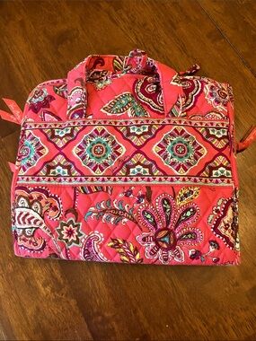 Vera Bradley travel bag